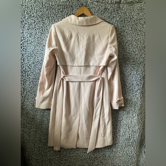 Women’s Light Pink Lined Trench Cost Size XS in Excellent Used Condition - Picture 3 of 5